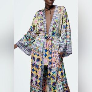 NWT Zara Multi-color Patterned Silky Kimono Size Medium
